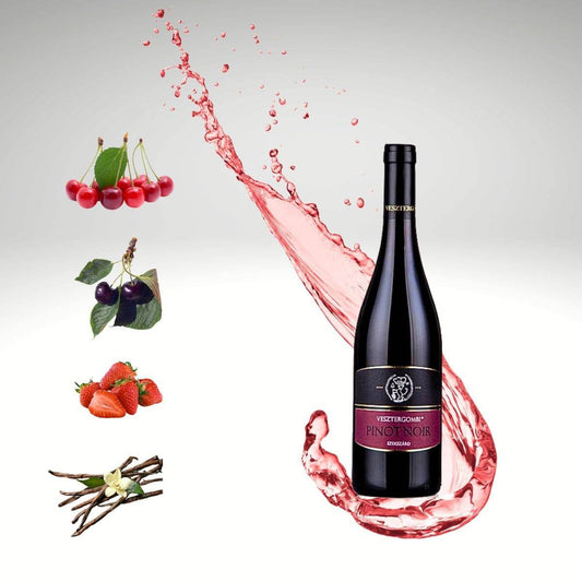 Vesztergombi Pinot Noir Rotweinflasche mit Geschmacknoten: Kirschen, Brombeeren, Erdbeeren und Vanille