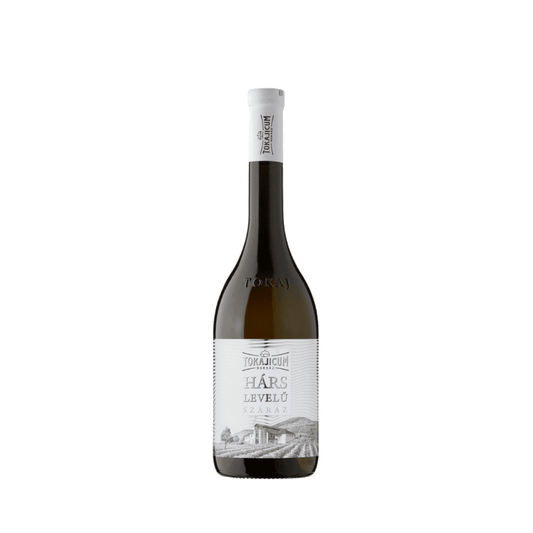 Tokajicum Hárslevelű trockener Weißwein in einer schlanken Flasche mit weißem Etikett und Kapsel