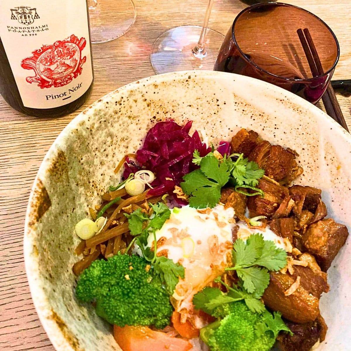 Pinot Noir 2024 Abteikellerei Pannonhalma Ungarn 0,75l - HUNGAROVIN - Topweine aus Ungarn, Italien & Australien – online kaufen