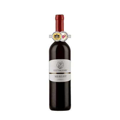 Flasche Vesztergombi Merlot Rotwein mit BRL Gold 2025 Auszeichnung und weißem Etikett
