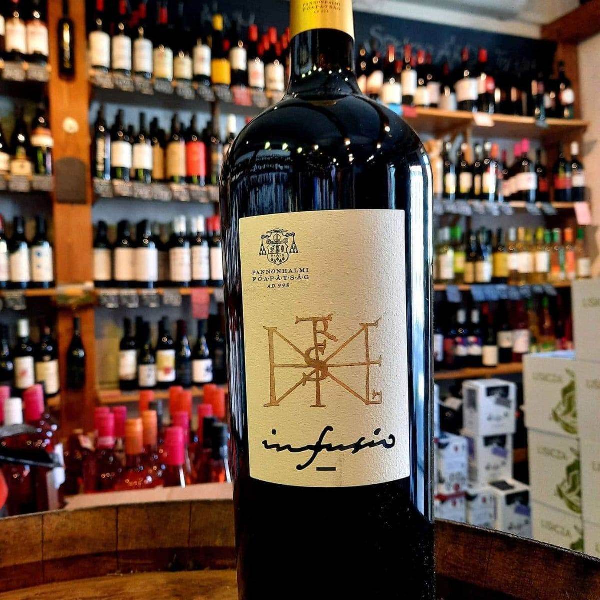 Infusio Magnum 2023 Abteikellerei Pannonhalma Ungarn 1,5l - HUNGAROVIN - Topweine aus Ungarn, Italien & Australien – online kaufen