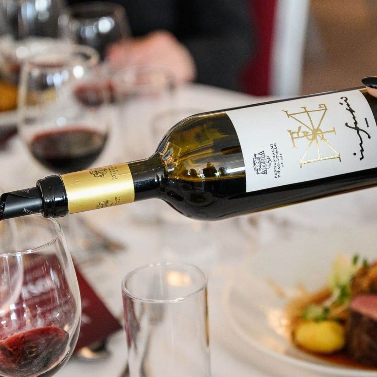 Infusio 2023 Cuvée Abteikellerei Pannonhalma, Ungarn 0,75l - HUNGAROVIN - Topweine aus Ungarn, Italien & Australien – online kaufen