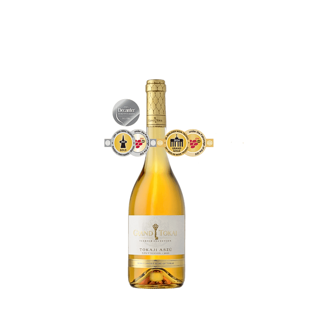 Flasche Grand Tokaj Tokaji Aszú 2018 mit Gold- und Silber-Auszeichnungen von Berlin & Asia Wine Trophy 2024, DWWA 2025
