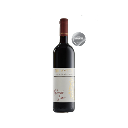 Flasche Thummerer Cabernet Franc Superior 2021 mit weißem Etikett und rotem Kapselverschluss